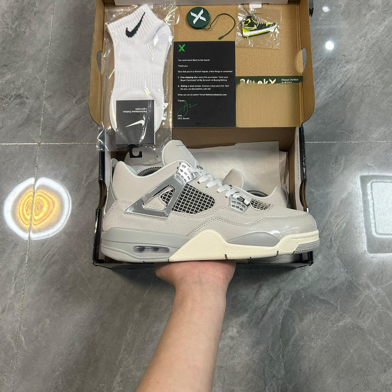 Nike Air Jordan 4 Retro 'Frozen Moments'