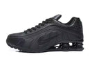 Shox R4 "Triple Black"