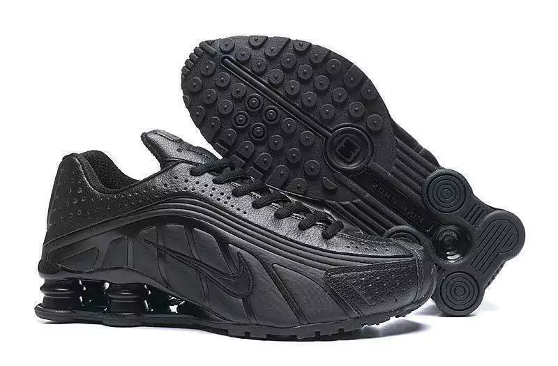 Shox R4 "Triple Black"