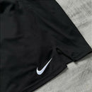 SHORT NIKE BORDADO TACTEL STANDARD FIT
