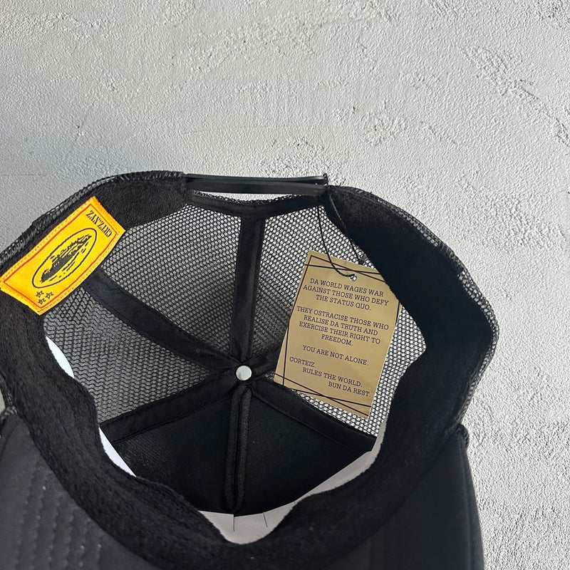 Boné Corteiz Trucker "Preto"