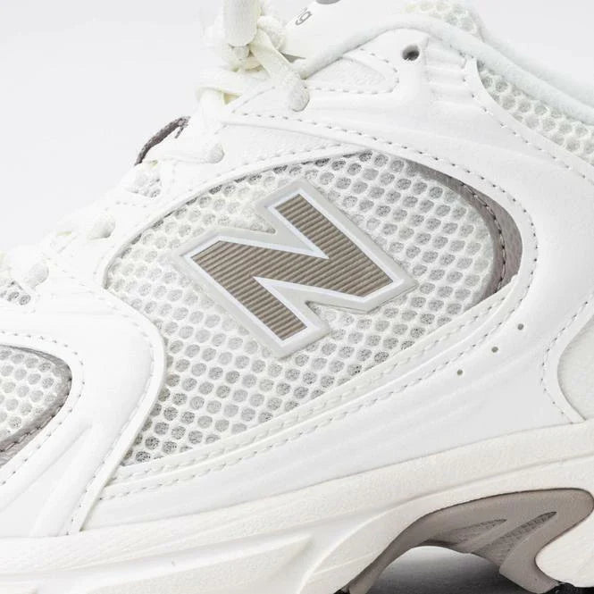 New Balance 530 "Arid Stone Cinza"