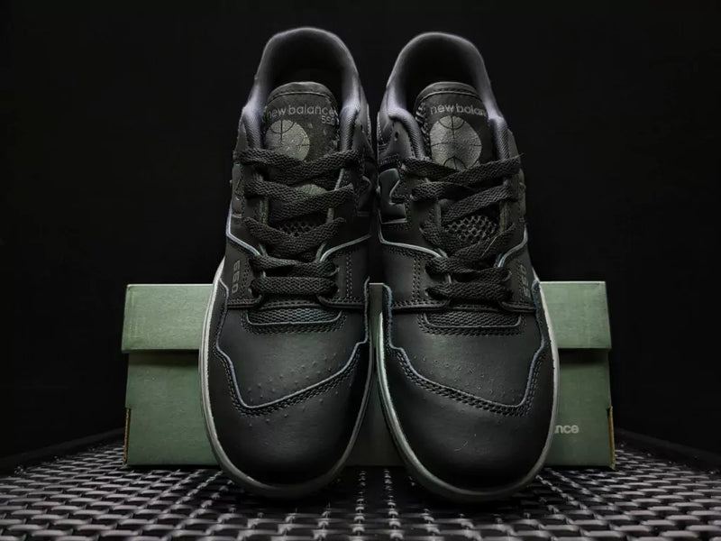 NB 550 "Black"