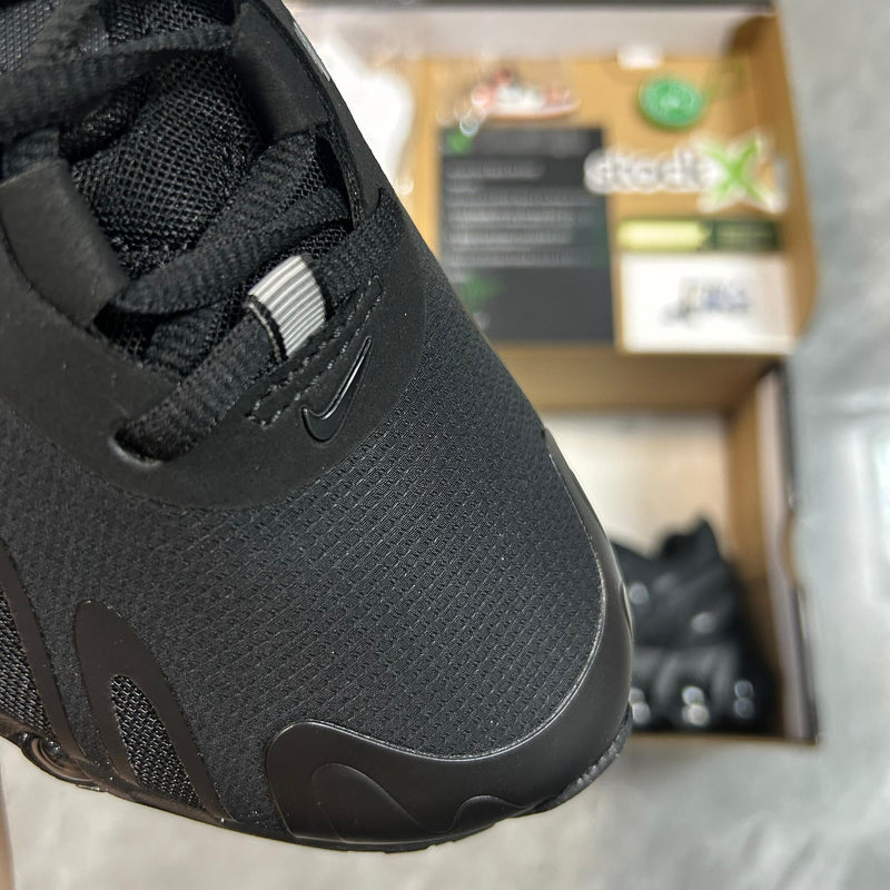 Air Max DN8 "Triple Black"