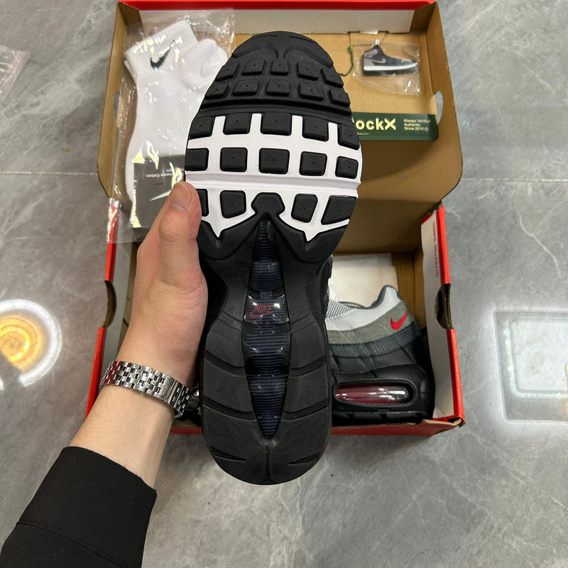 Air Max 95 Track Red Man