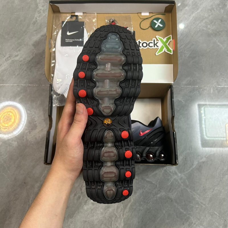 Air Max DN8 "Black Gym"