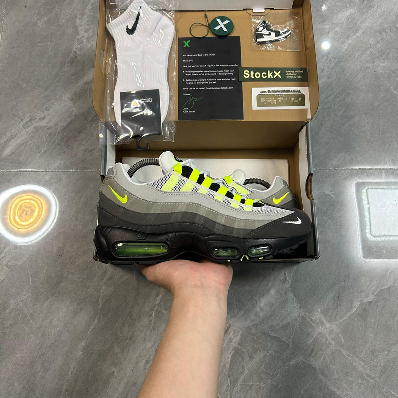 Nike Air Max Plus 95 “Neon”