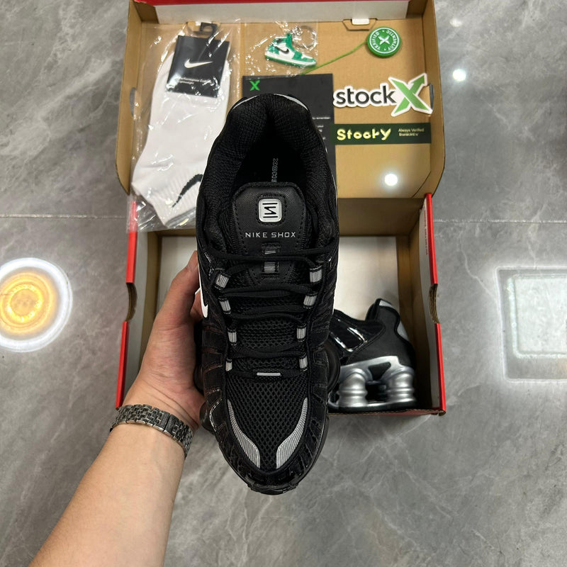 Nike Shox TL Preto/Prata