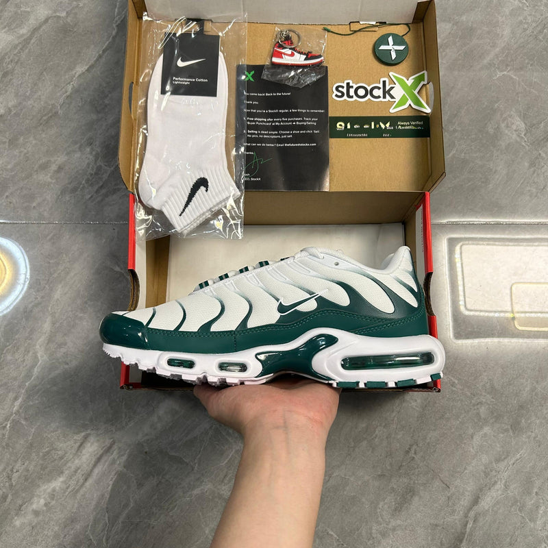 Air Max Plus TN 1 x Lacoste