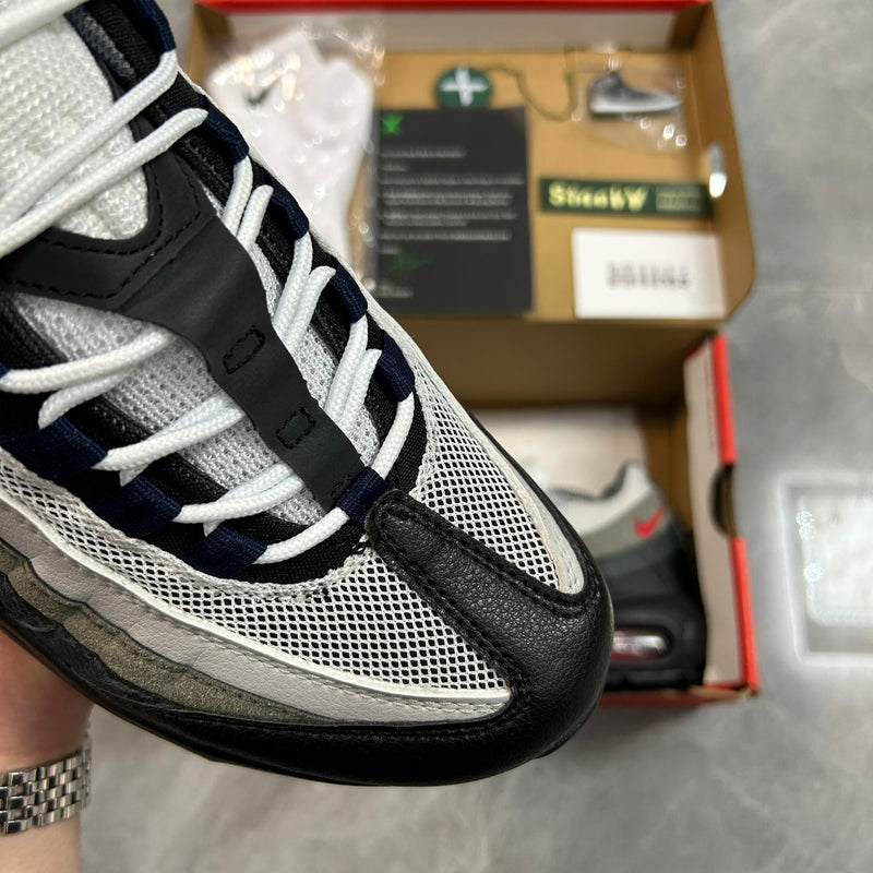 Air Max 95 Track Red Man