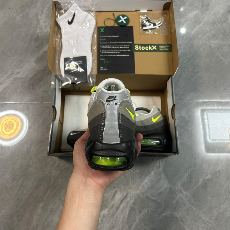 Nike Air Max Plus 95 “Neon”