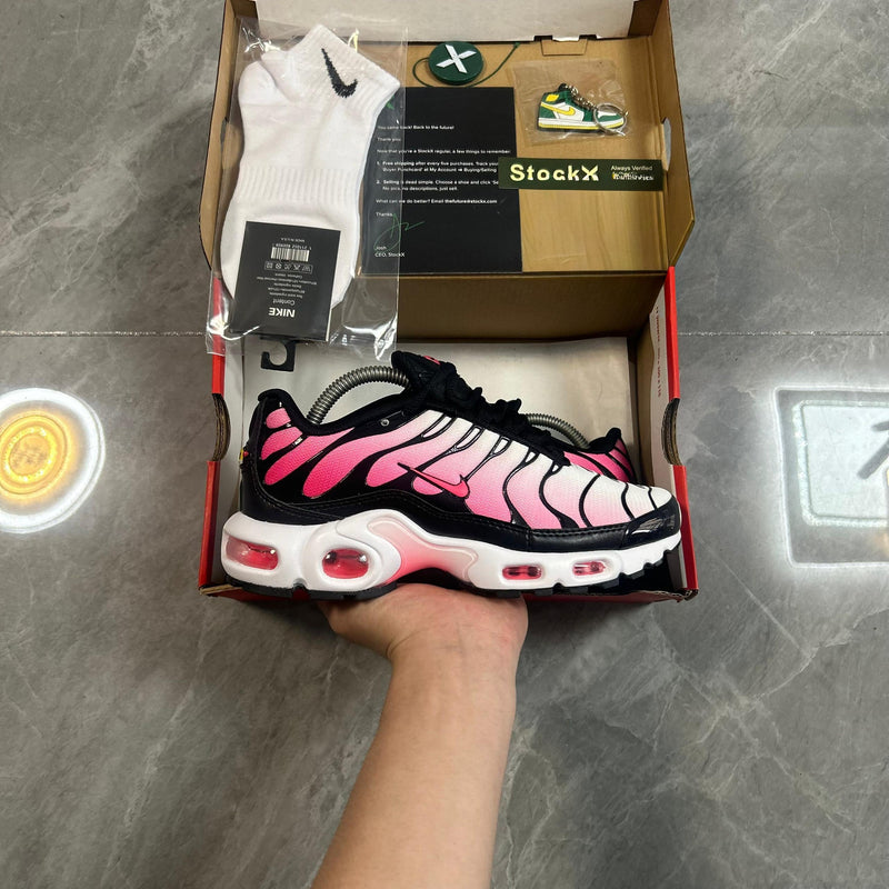 Air Max Plus TN 1 “Hot Punch”