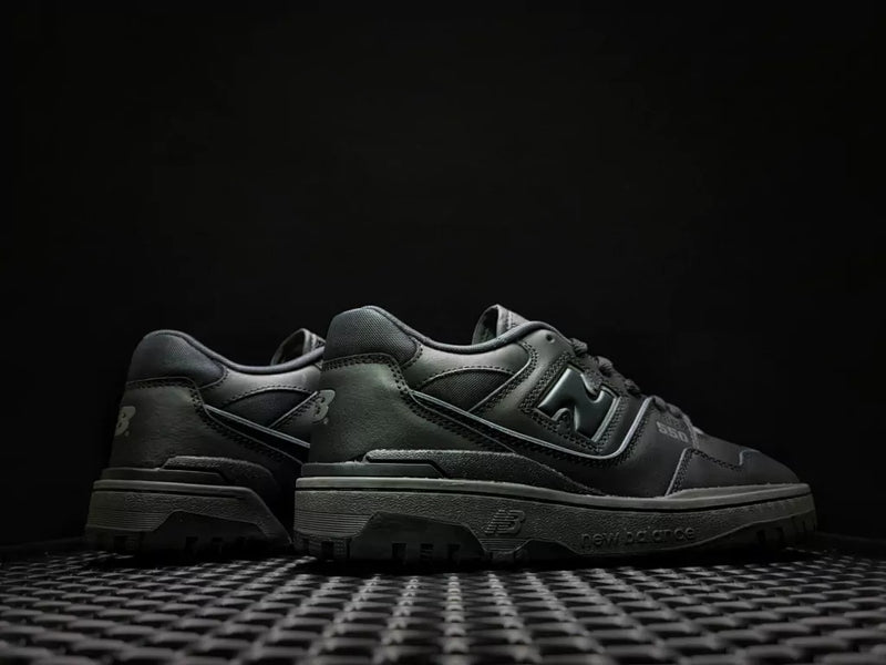 NB 550 "Black"
