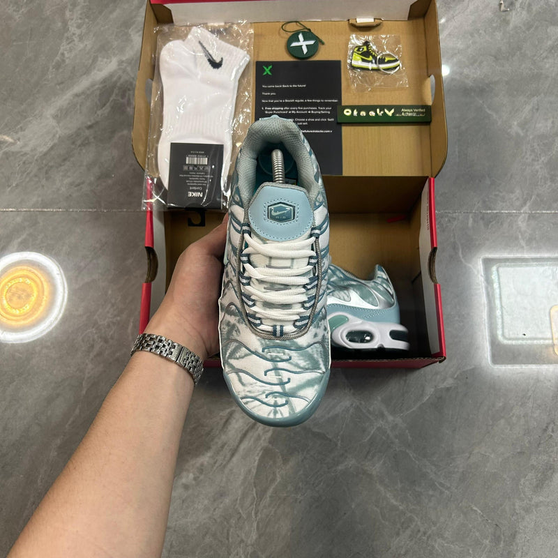 Air Max Plus TN 1 “Shark”