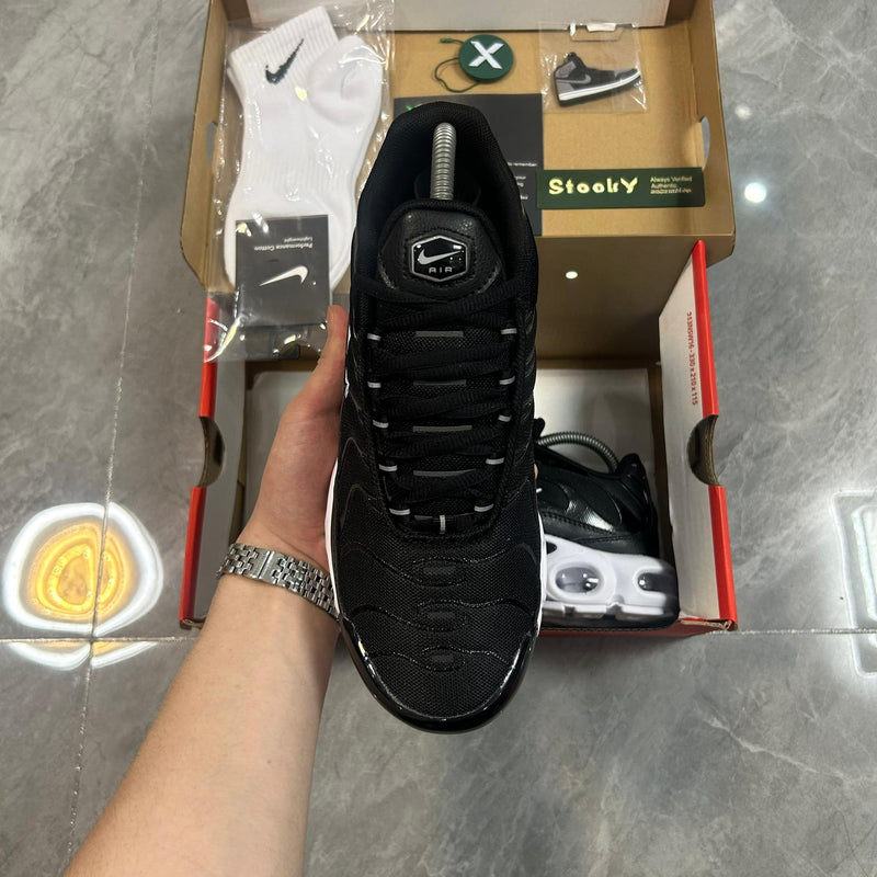 Air Max Plus TN 1 “Black/White”