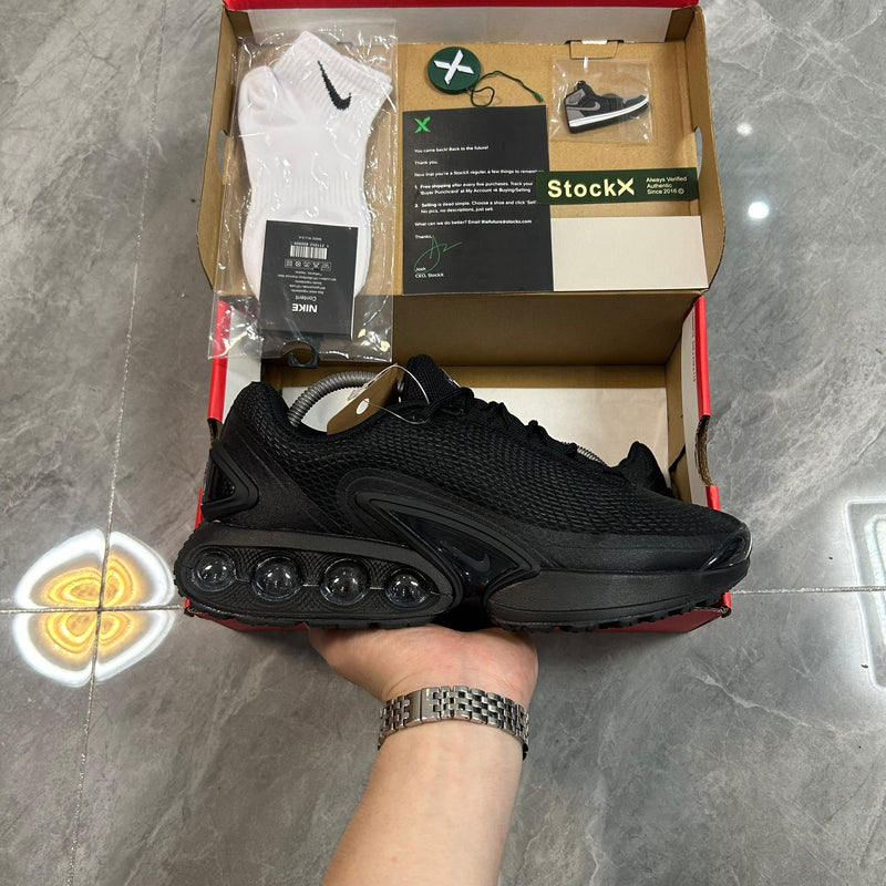 Air Max DN "Triple Black"
