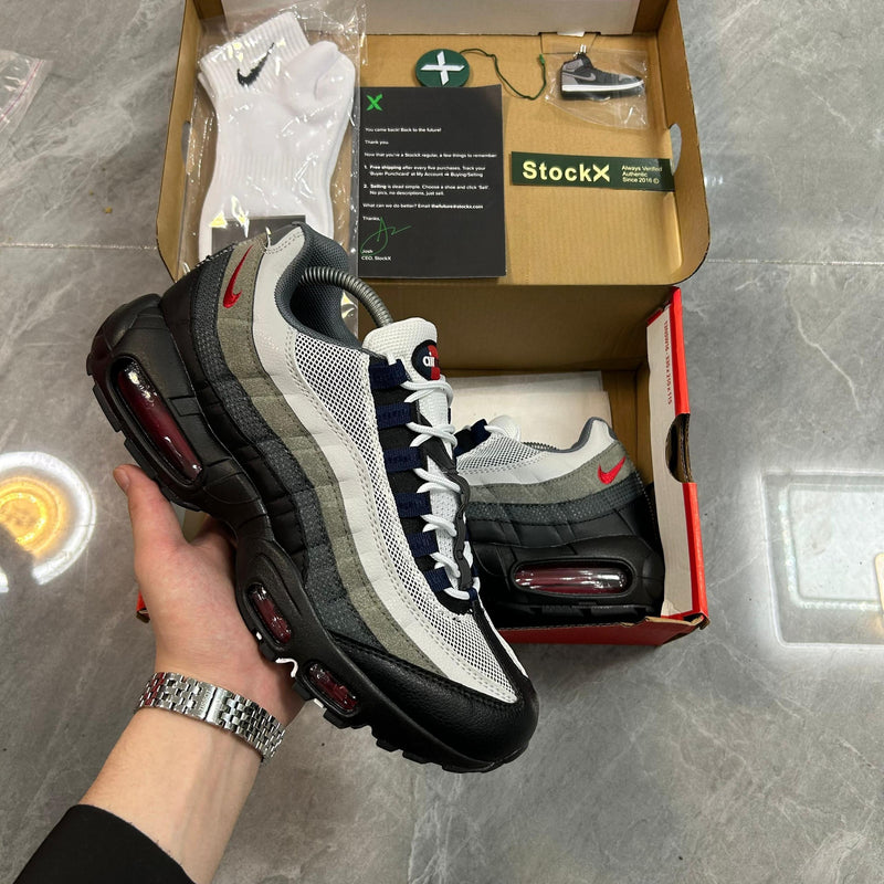 Air Max 95 Track Red Man