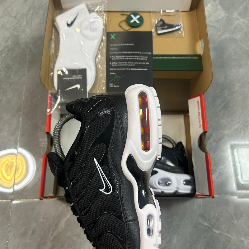 Air Max Plus TN 1 “Black/White”
