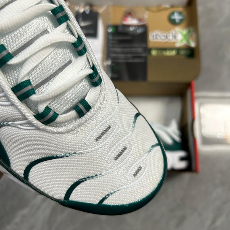 Air Max Plus TN 1 x Lacoste