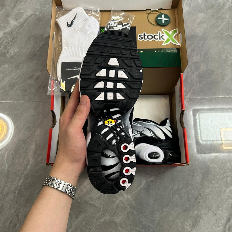 Air Max Plus TN Black Metallic