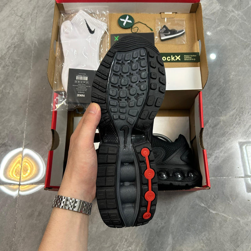 Air Max DN "Triple Black"