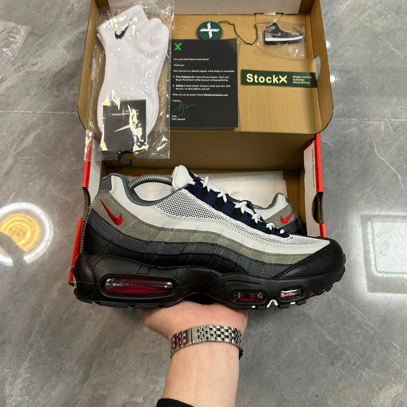 Air Max 95 Track Red Man