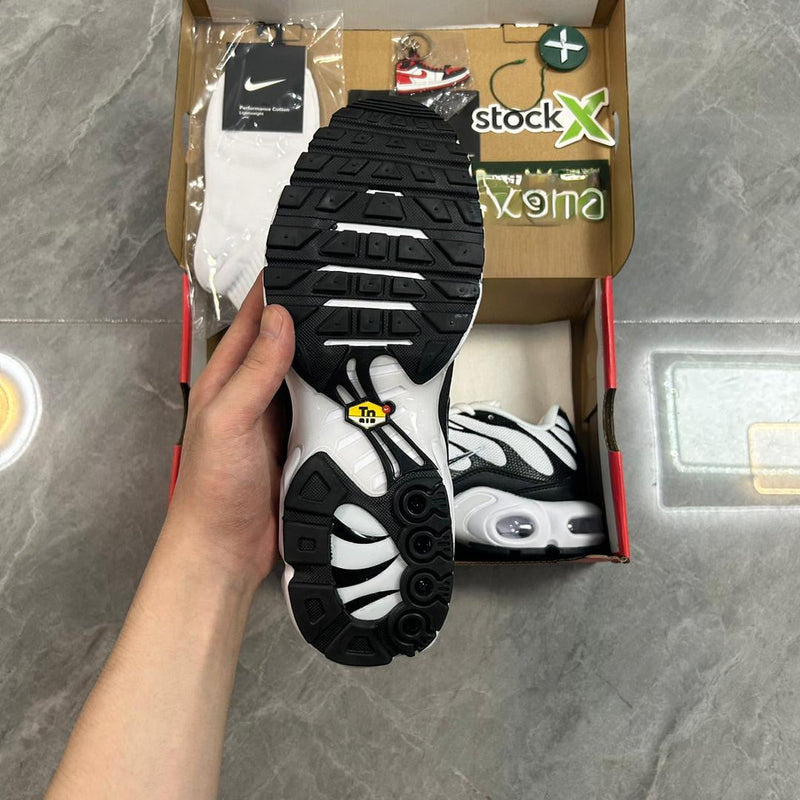 Air Max Plus TN 1 “Oreo”
