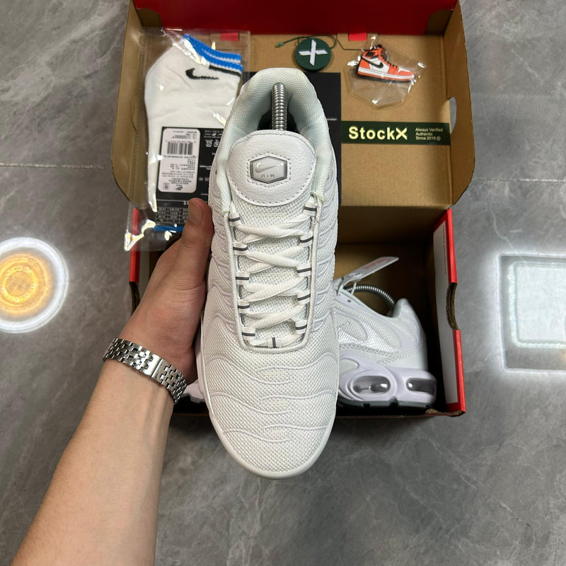 Air Max TN Plus "Triple White"