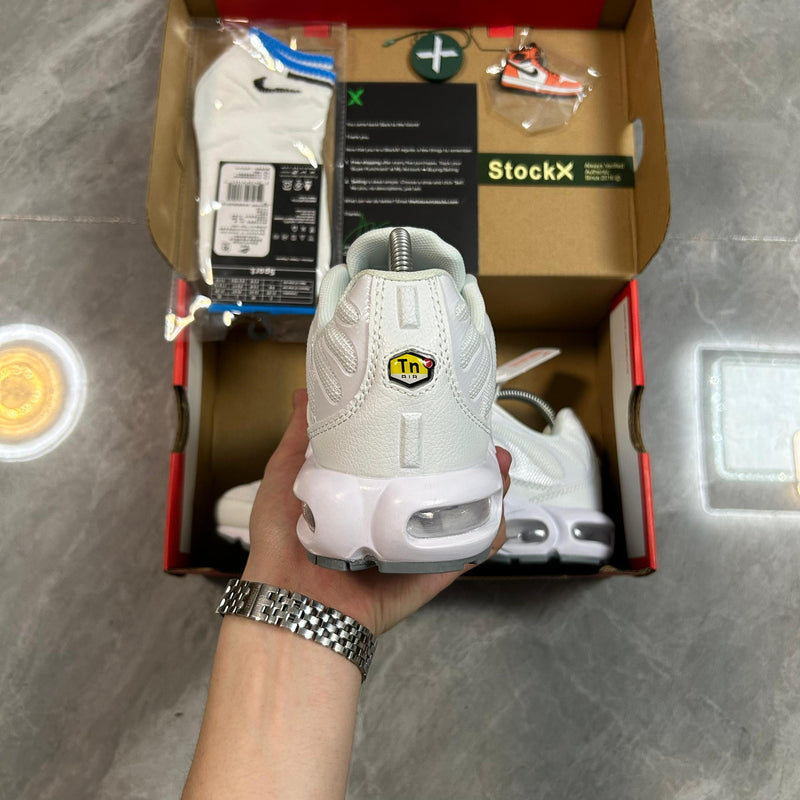 Air Max TN Plus "Triple White"